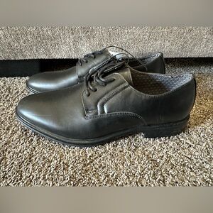 Men’s Perry Ellis Portfolio Size 9.5 Dress Shoes 
Ultra Foam Black New With Tags